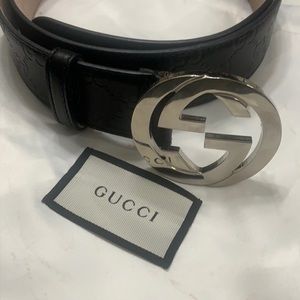 Women’s Gucci Interlocking Leather Belt